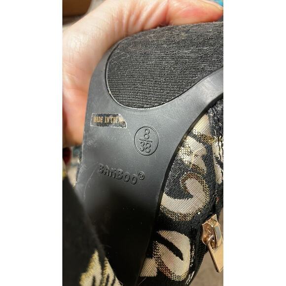 Bamboo Namaste Tapestry Black & Gold Floral Ankle Block Heel Booties Size 8 - Picture 6 of 8
